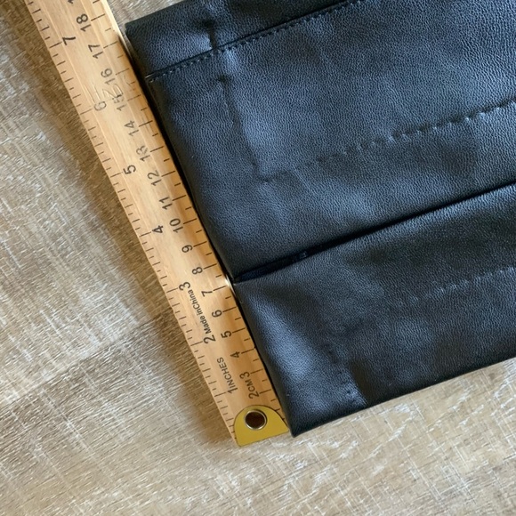 Abercrombie & Fitch The Skinny Ultra High Rise Faux Leather Ankle Slit Pants 26L - Picture 8 of 13
